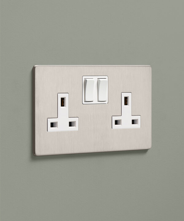brushed silver 2 gang double switched wall socket