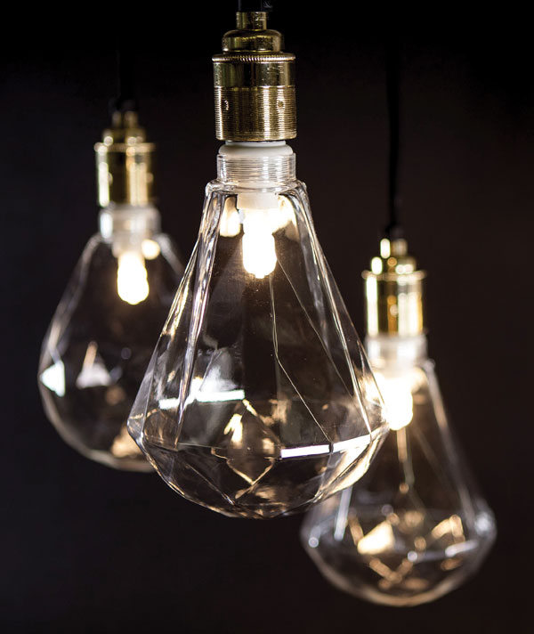 LED geometric light bulbs