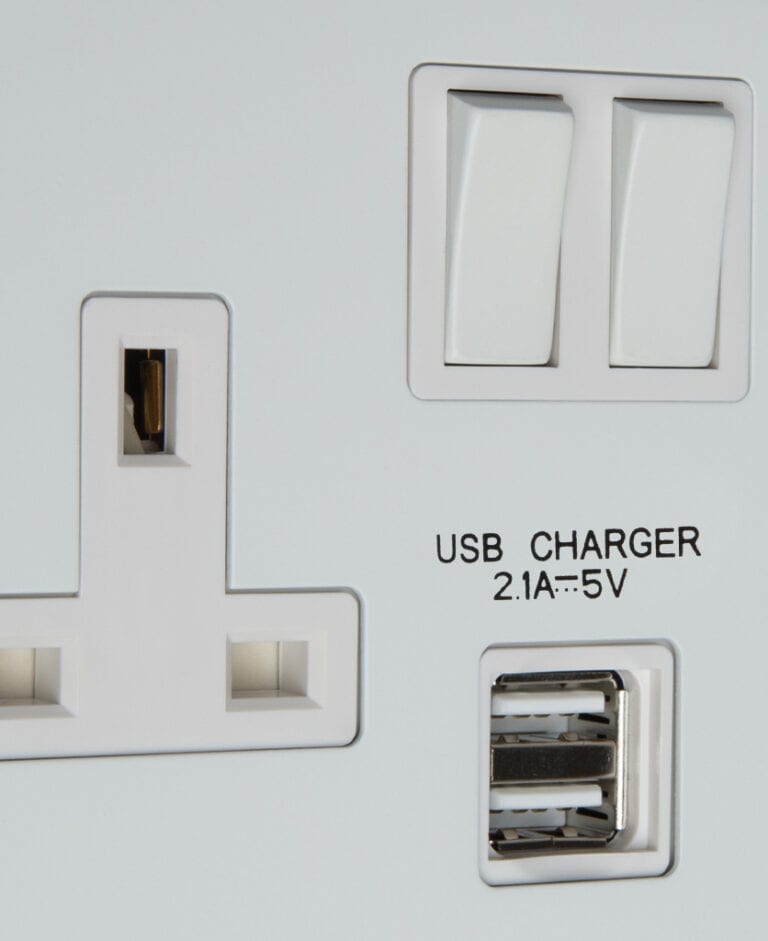 USB plug sockets White Double USB Plug Socket
