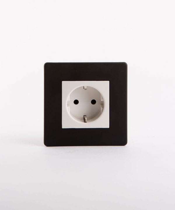 single Schiko socket in black and white