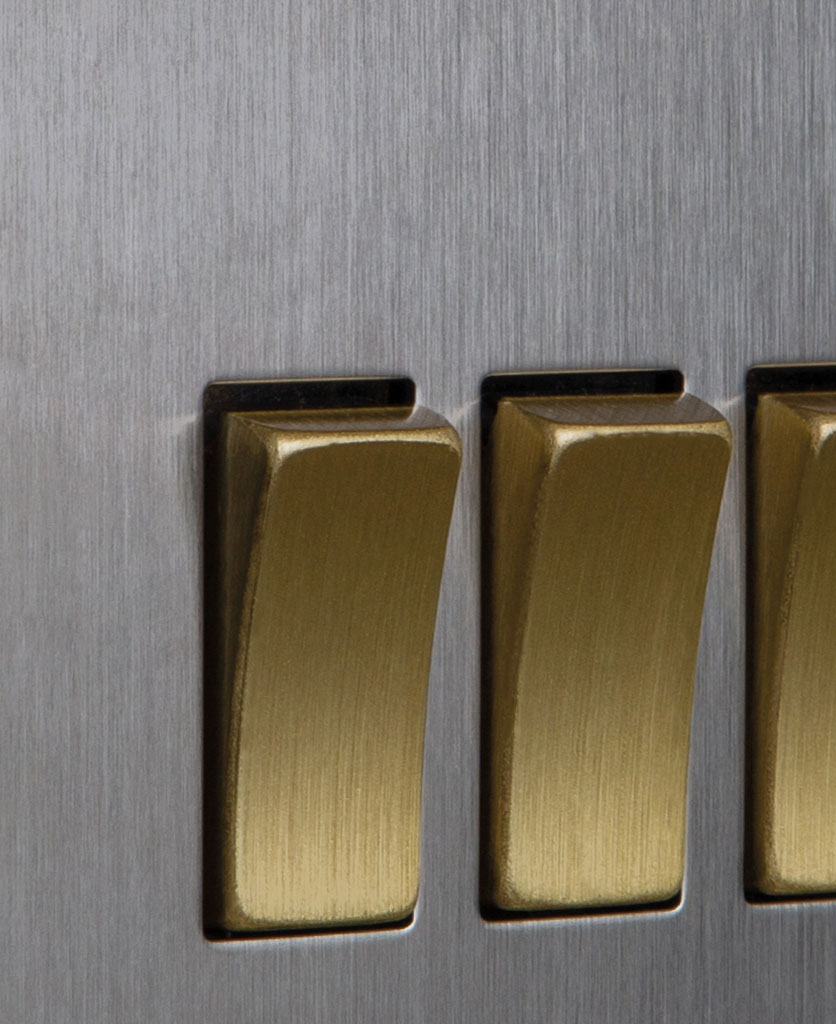 Silver Light Switches & Silver Plug Sockets Dowsing & Reynolds