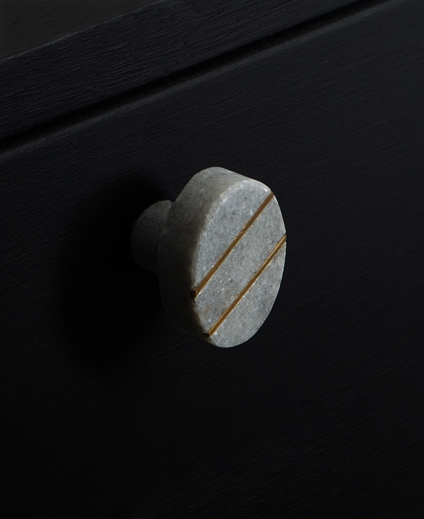 Marble Knobs Barruzi Oval Marble Knobs with Brass Inlay