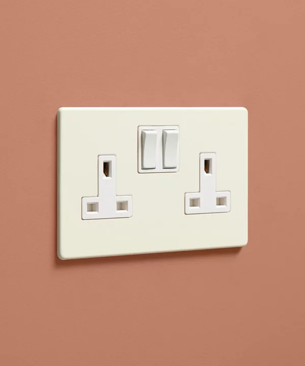 Whipped Cream double plug socket