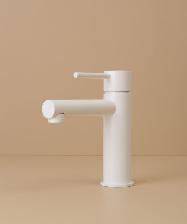 white kagera tap