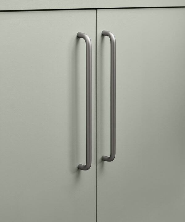 silver shanghai handle 31.2cm on pale green background
