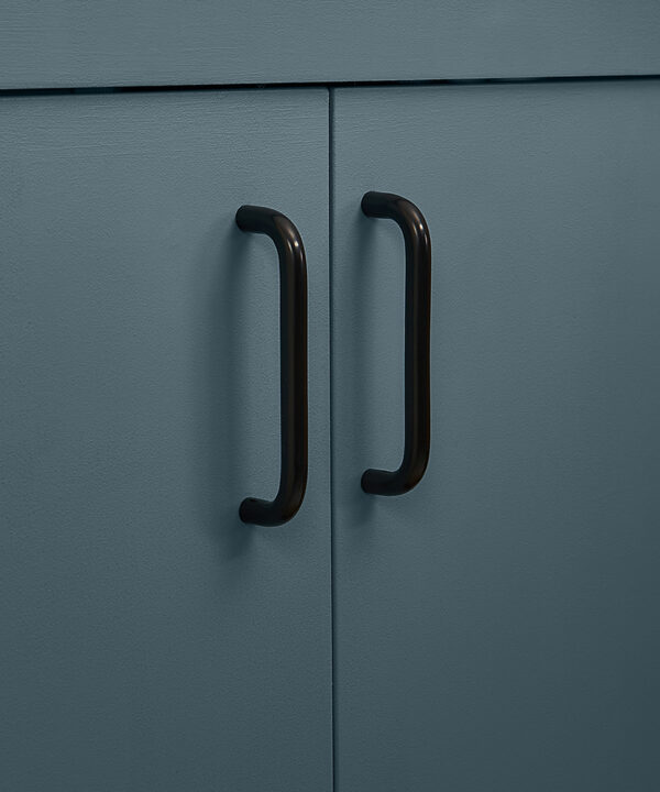 black shanghai handle 14cm on blue background