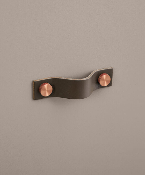 small mink thor with brushed copper knob