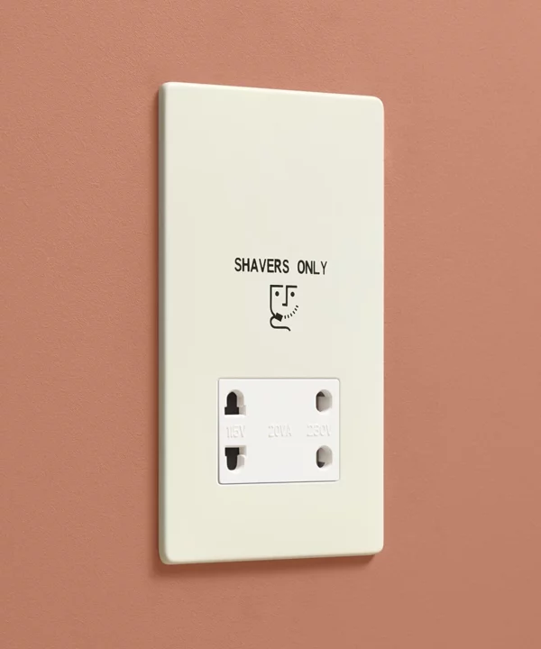Whipped Cream shaver socket