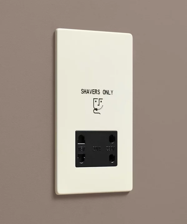 Whipped Cream shaver socket