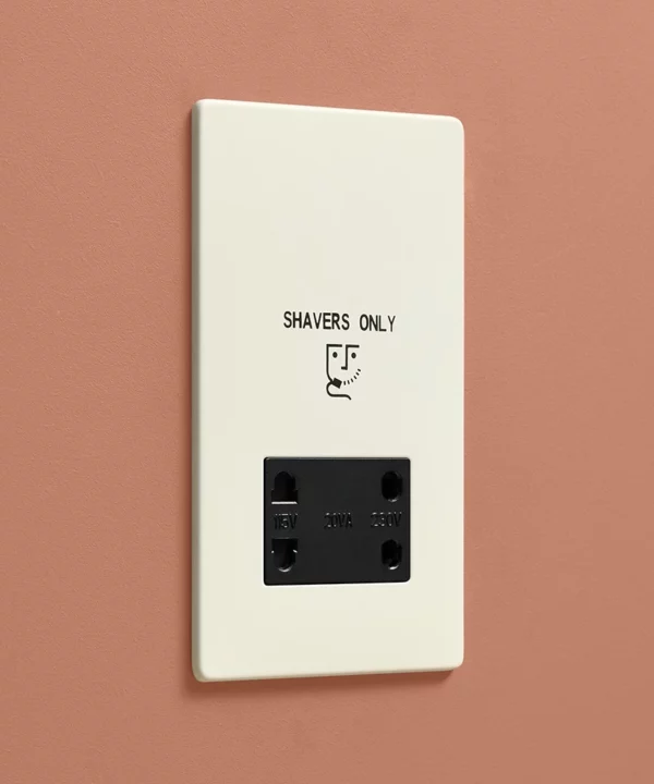 Whipped Cream shaver socket