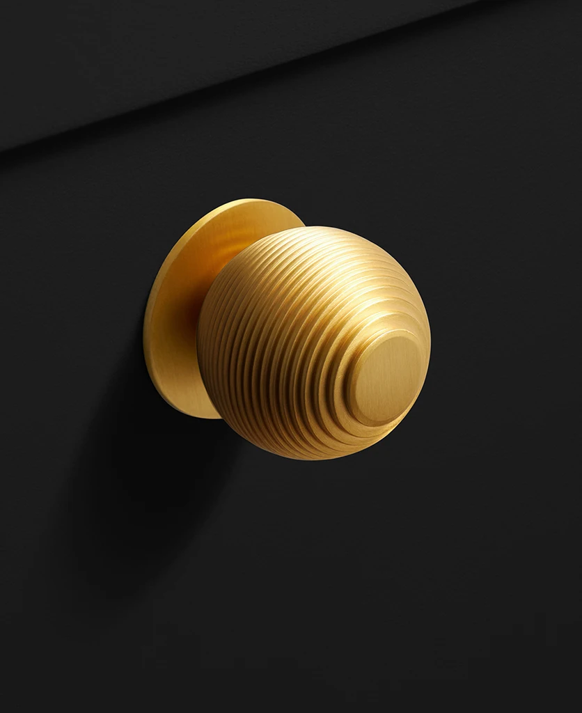 Brass Beehive Knob  Dowsing & Reynolds