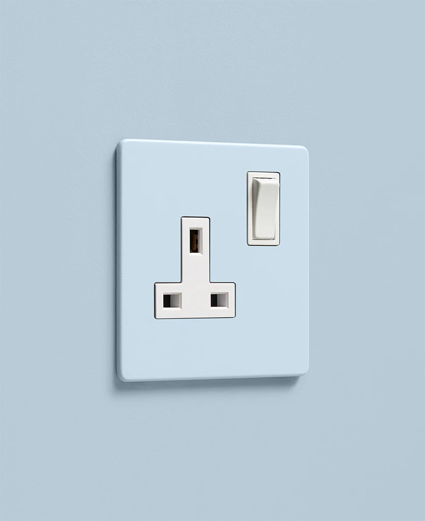 Single clearance plug socket