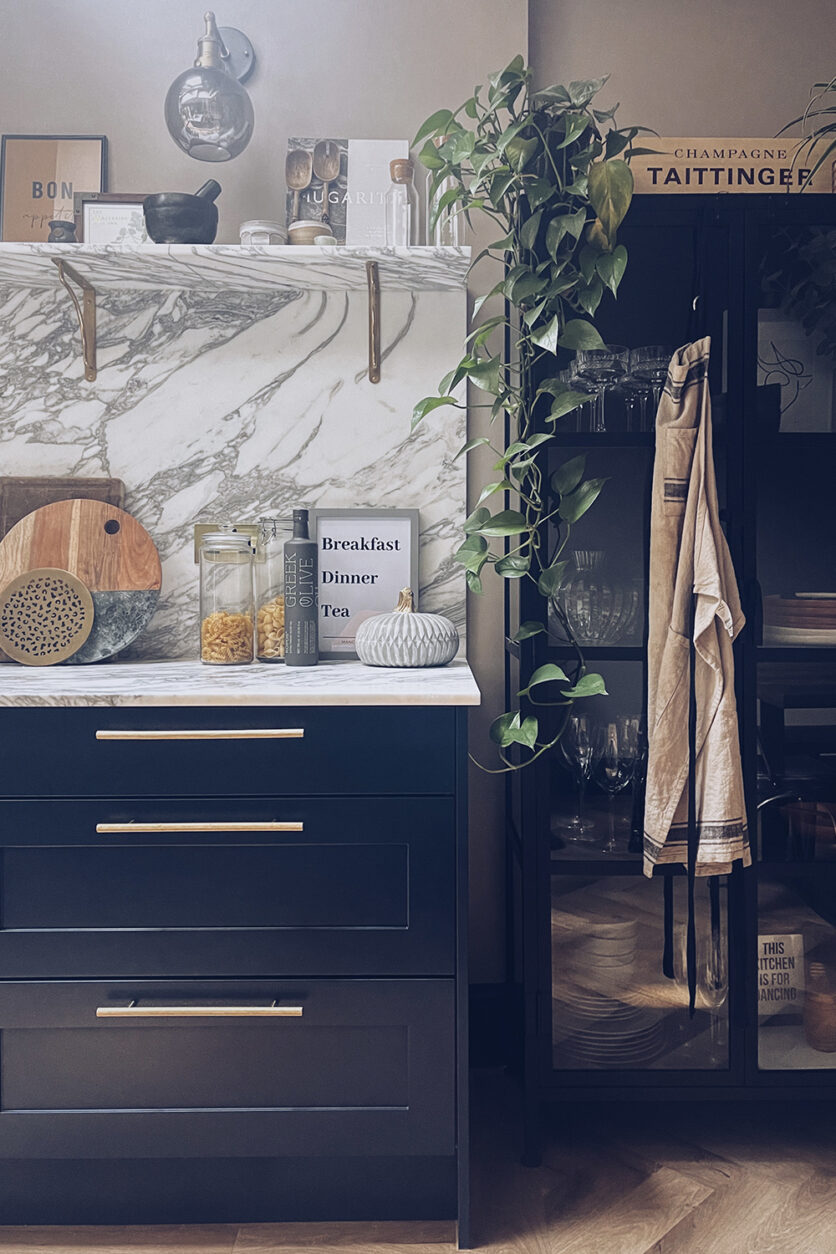 Where To Put Knobs And Handles On Kitchen Cabinets