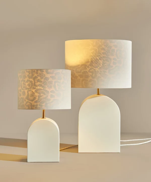 whipped cream arch-shaped bedside lamp in two sizes
