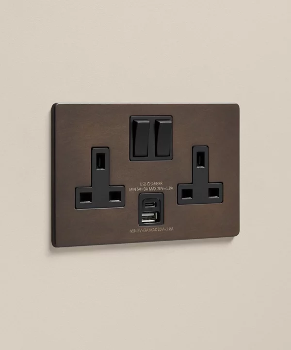 2 gang double bronze socket with USB and USBC charging ports