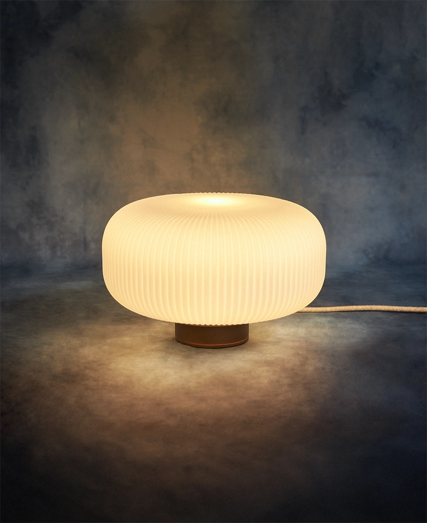Nuvia frosted fluted glass shade table lamp